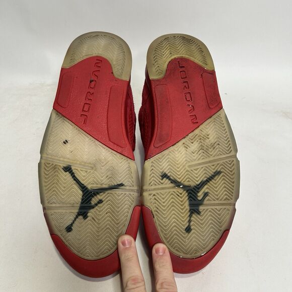 Athletic_Shoes